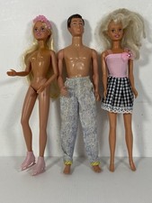 3 Vintage Dolls 2 x Hasbro