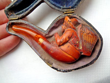 FINE 19TH CENTURY CASED MEERSCHAUM PIPE – GENTLEMAN WITH GOATEE & BASKET OF FISH
