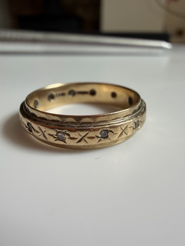 45g gold 9ct - 2.45g,