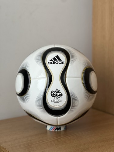 Adidas teamgeist 2006 - teamgeist+,