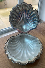 Vintage Silver Plate Art Deco Scallop Clam Shell Shaped Caviar Butter Glass Dish