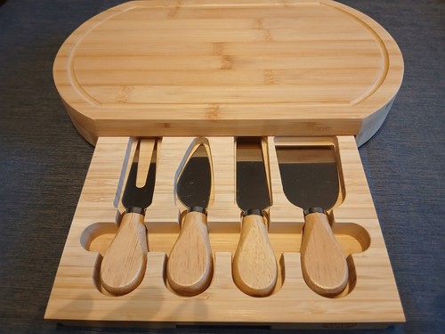 Cuqoo bamboo cheese board - cheese,