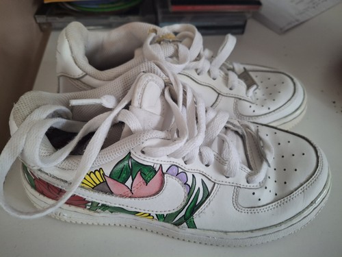 Girl nike trainers size 3 - size,