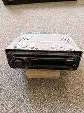 SONY Xplod CDX-GT210 Stereo Radio AM/FM CD Player Vintage w/ Wiring Harness