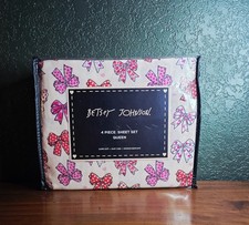 Betsey Johnson- 4 Pc Queen
