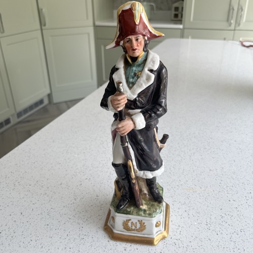 Napoleonic soldier ceramic - napoleonic,