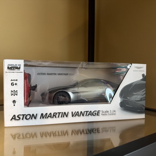 Aston martin vantage grey - grey, 1:24
