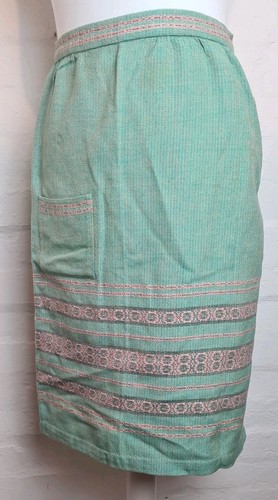 Vintage ruffle hem apron - vintage, apron/pinny