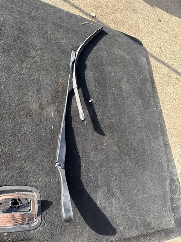 Mercedes class wiper arm - wiper,