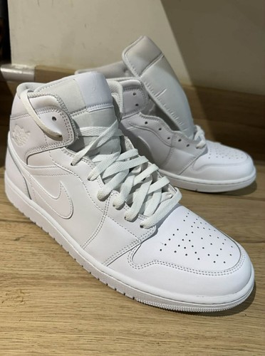 Nike air jordan mid triple - 1,