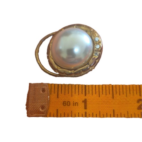 Vintage gold tone faux pearl - faux,