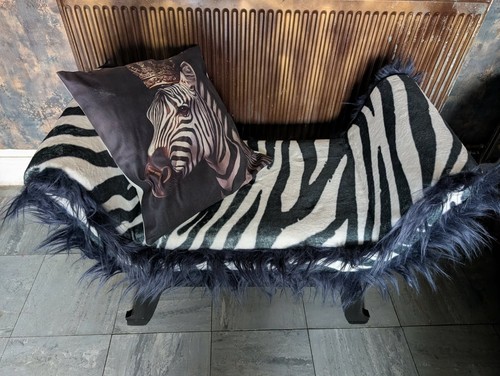 Statement zebra print - zebra, upcycled