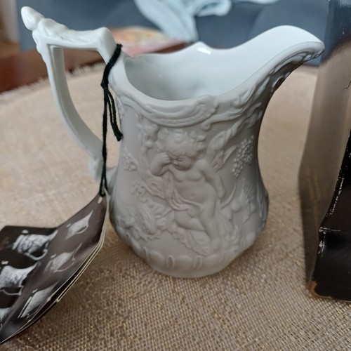 Small portmeirion parian ware - small,