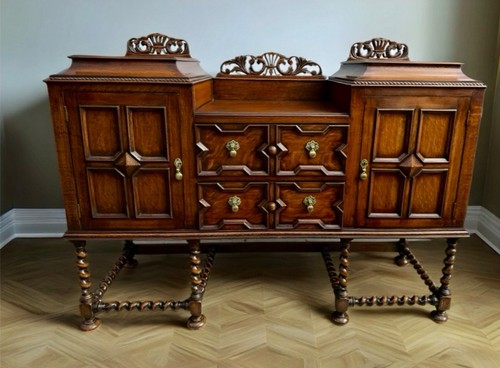 Jacobean style oak - oak, sideboard