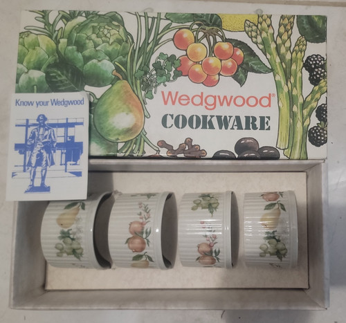 Wedgwood soufflé oven to - ,