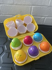 TOMY Play n Learn Hide & Squeak Toy Eggs Shape Sorter Kids Play Complete VGC