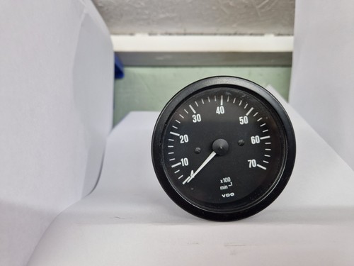 Vdo rover rev counter - ,