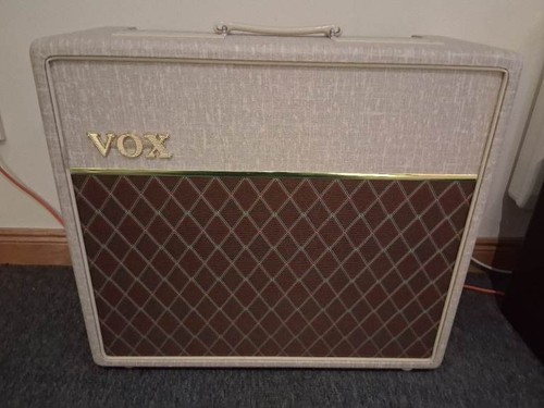 Vox ac15hw1x hand wired valve - vox,