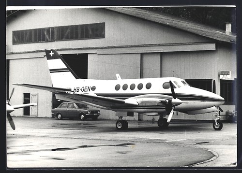 Photograph airplane - photograph,