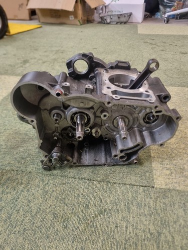 Aprilia rs4 125 - bottom, end