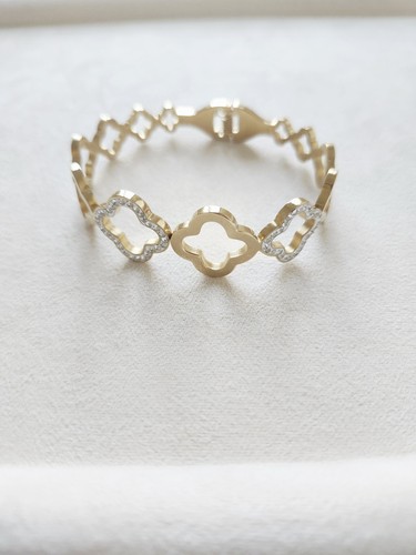 Gold tone open - tone, clover