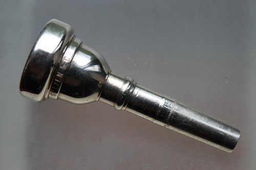 Getzen cornet mouthpiece - getzen,
