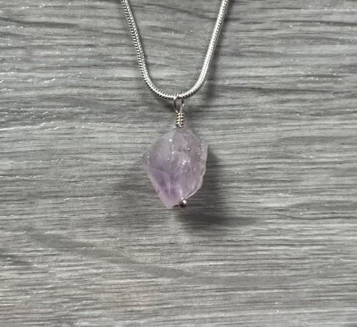 Rough raw lavender - , amethyst