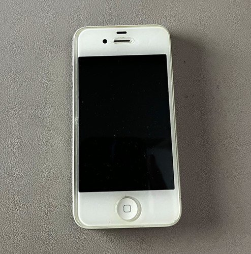 Apple iphone 8gb white - 4s,