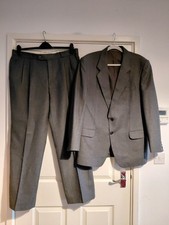 Mens Size 38W/44C Pure Wool