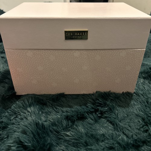 Ted baker bath body - baker, collection