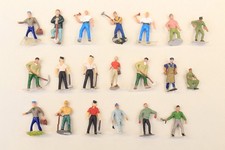 WORKMEN FIGURES PLATFORM