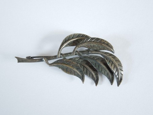 Blackened brass vintage leaf - brass,