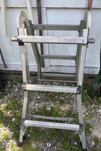 Aluminum 2 foot folding - 1/2,