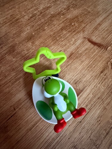 Yoshi keychain clip - yoshi,