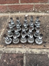 Volkswagen Transporter /Land Rover Conversion Wheel Bolts Bolts 