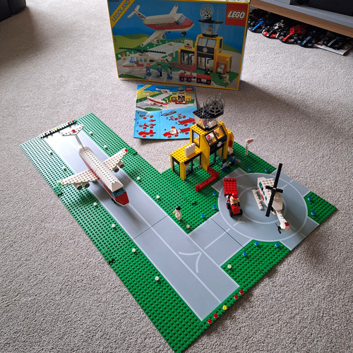 Lego town legoland airport - town,