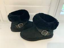 Emu Oxley Fur Cuff Water