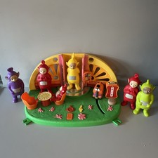 6 Teletubbies Sound Superdome