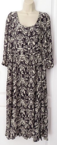 Plus size black paisley - size,