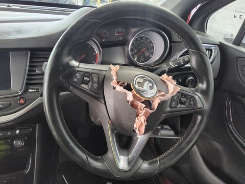 Steering wheel vauxhall astra - steering,