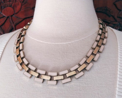 Retro mod gold - tone, cream