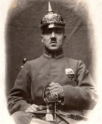Rppc wwi german - soldier, helmet