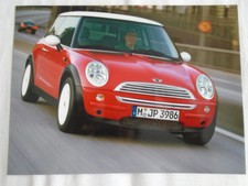 Mini Cooper Press Photo Aug 2000 v4