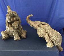 Two Baby Elephant Figurines 1