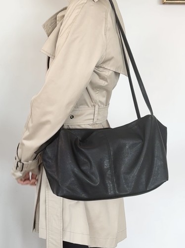 Slouchy leather hobo bag - hobo,