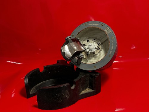 Sestrel hand bearing compass - sestrel,