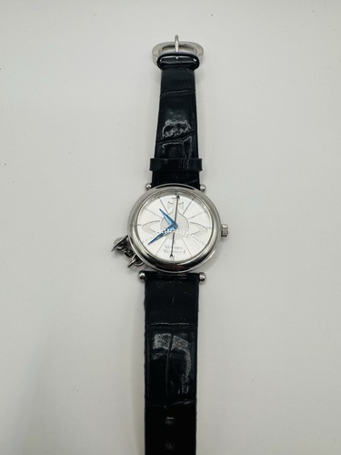 Stunning new women’s