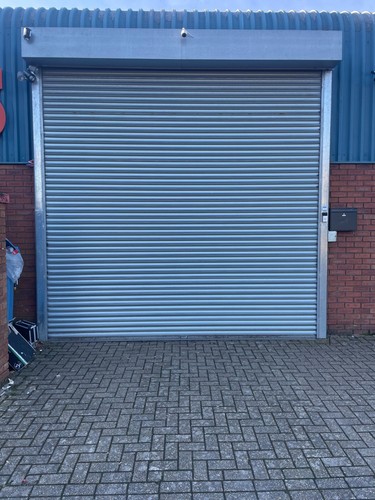 Roller shutter doors - ,