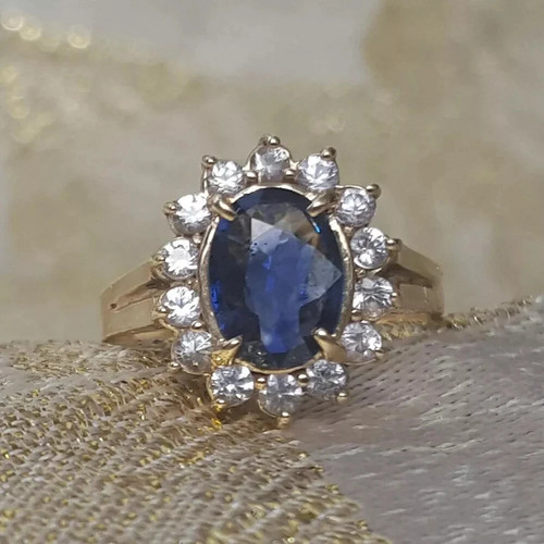 50ct oval natural sapphire - 2.50ct,