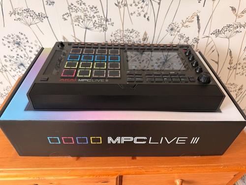 Akai professional mpc - akai,